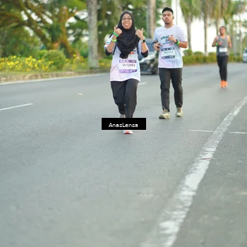 Runner Photo 7748599