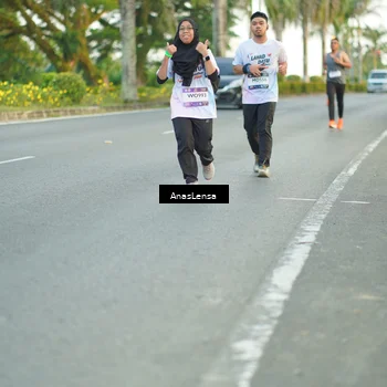 Runner Photo 7748604