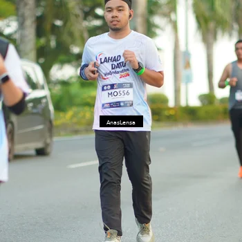 Runner Photo 7748605