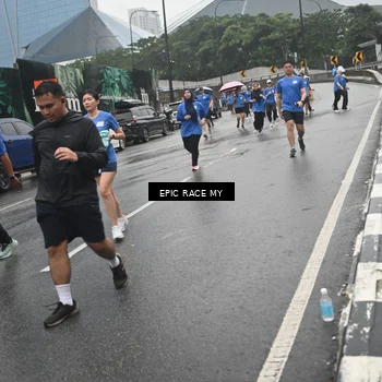Runner Photo 7748620