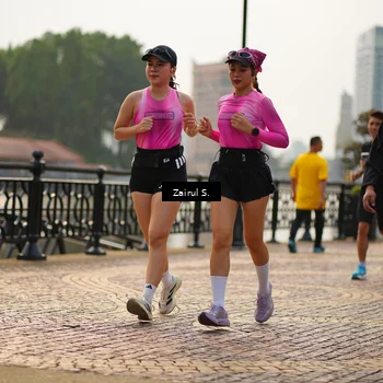 Runner Photo 7748623