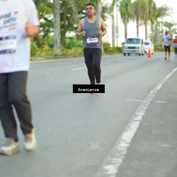 Runner Photo 7748629