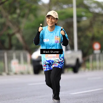 Runner Photo 7748631