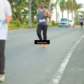 Runner Photo 7748639