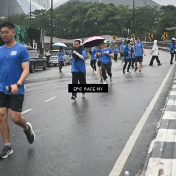 Runner Photo 7748661