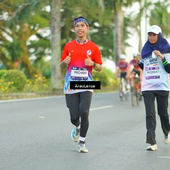 Runner Photo 7748675