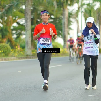 Runner Photo 7748678