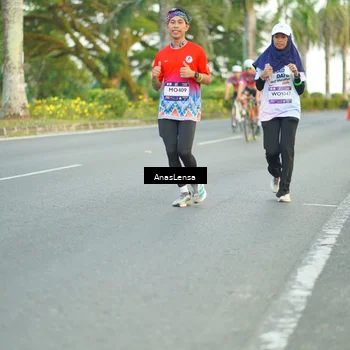 Runner Photo 7748679