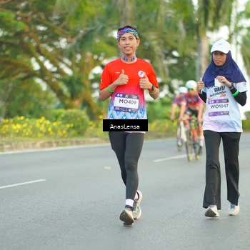 Runner Photo 7748687