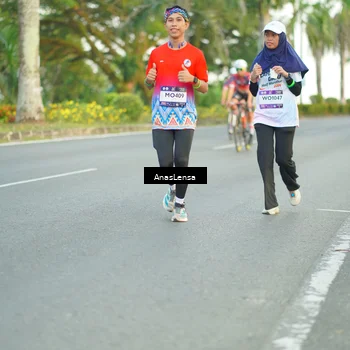 Runner Photo 7748690