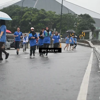 Runner Photo 7748698
