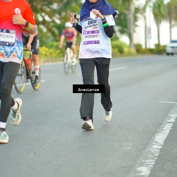 Runner Photo 7748701