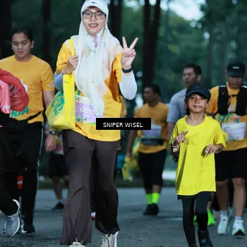 Runner Photo 7748704
