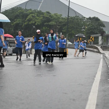 Runner Photo 7748705
