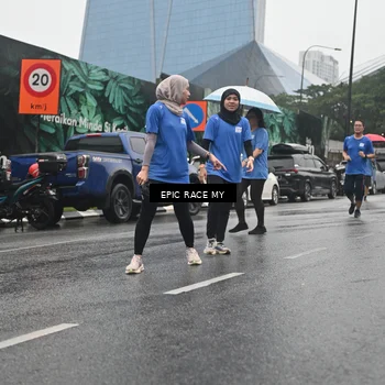 Runner Photo 7748709