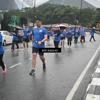 Runner Photo 7748712