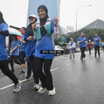 Runner Photo 7748721