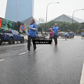Runner Photo 7748733
