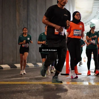 Runner Photo 7748734