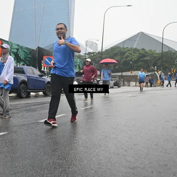 Runner Photo 7748747