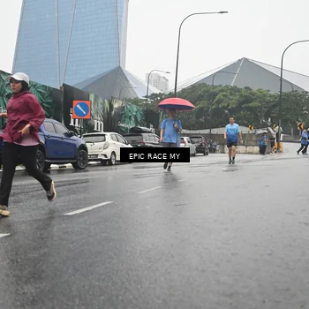 Runner Photo 7748753
