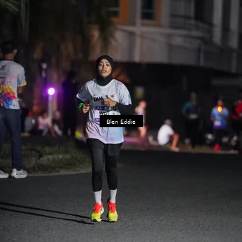 Runner Photo 7748759