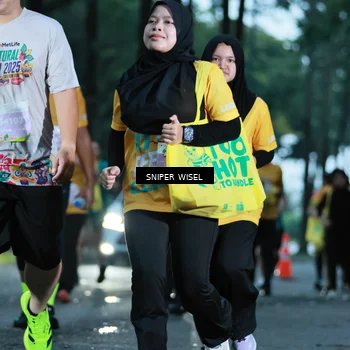 Runner Photo 7748772