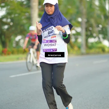 Runner Photo 7748784