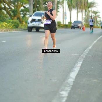 Runner Photo 7748799