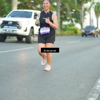 Runner Photo 7748825