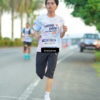 Runner Photo 7748826