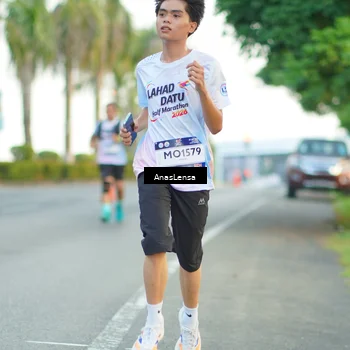 Runner Photo 7748830