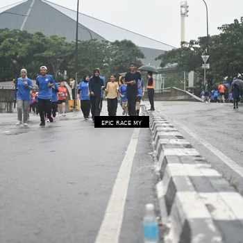 Runner Photo 7748832