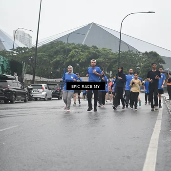 Runner Photo 7748843
