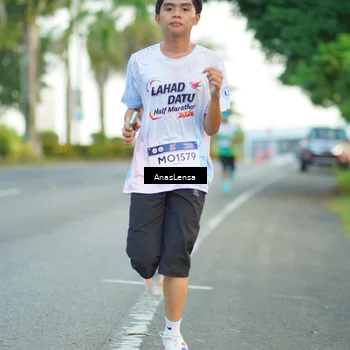 Runner Photo 7748844