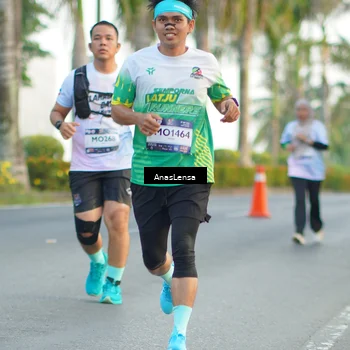 Runner Photo 7748851