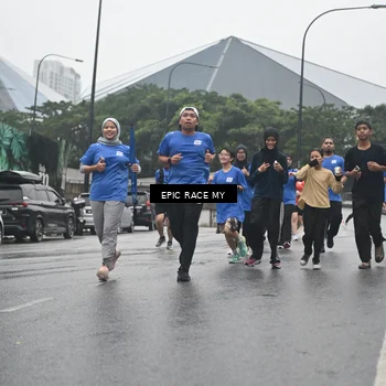 Runner Photo 7748858