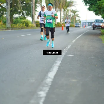 Runner Photo 7748867