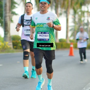 Runner Photo 7748869