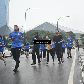 Runner Photo 7748875