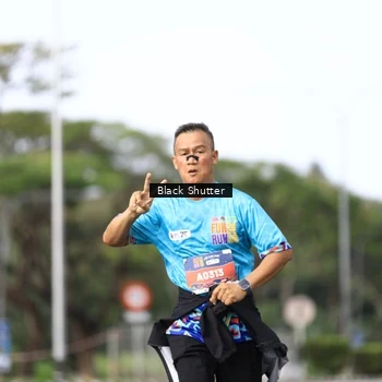 Runner Photo 7748878
