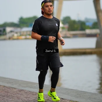 Runner Photo 7748881