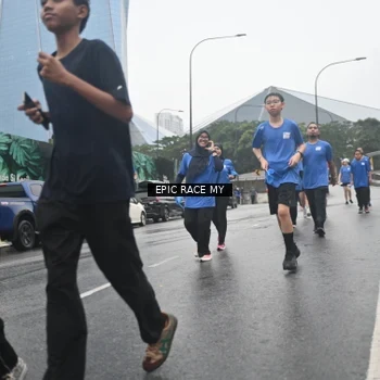Runner Photo 7748897