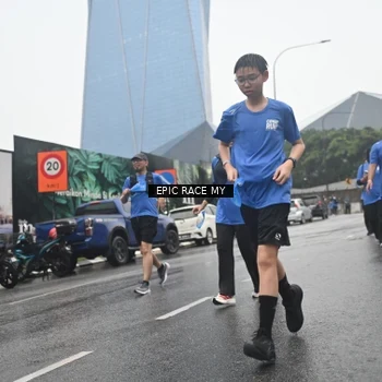 Runner Photo 7748900