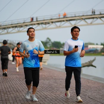 Runner Photo 7748905
