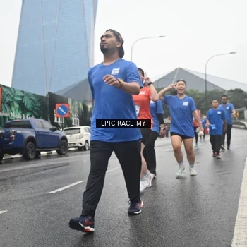 Runner Photo 7748908