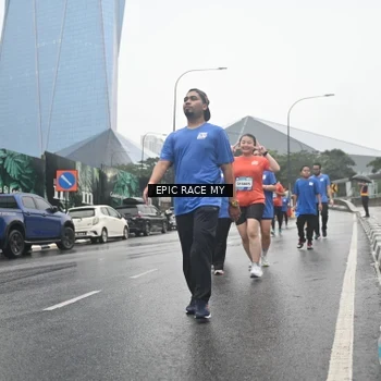 Runner Photo 7748909