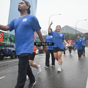 Runner Photo 7748916