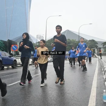 Runner Photo 7748920
