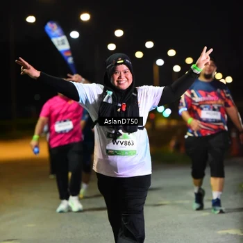 Runner Photo 7748922